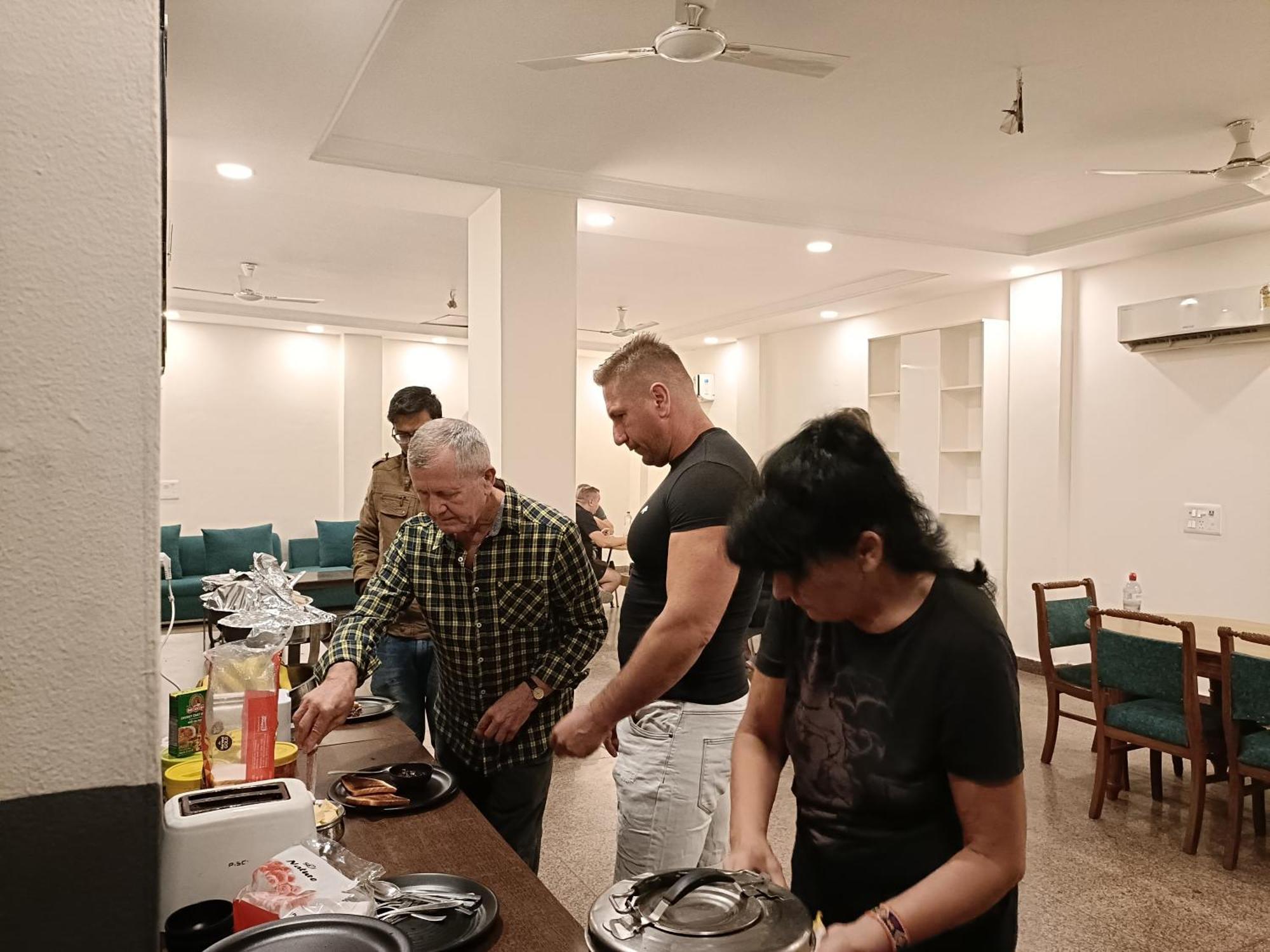 Bed & Breakfast Ark At Airport New Delhi